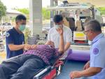 ปฏิบัติหน้าที่รับผู้ป่วยจากบ้านมาโรงพยาบาลสอยดาว 1 ราย  หมอน